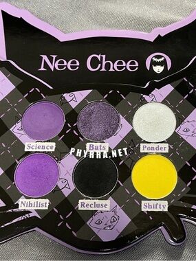 Eyeshadow Palette Nee Chee - 6 Color Set by Vampyre Cosmetics